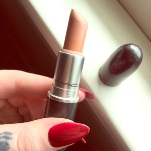 MAC Cosmetics ‘Myth’ lipstick